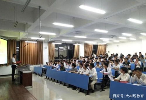 小汽车添加冷媒多少压力
